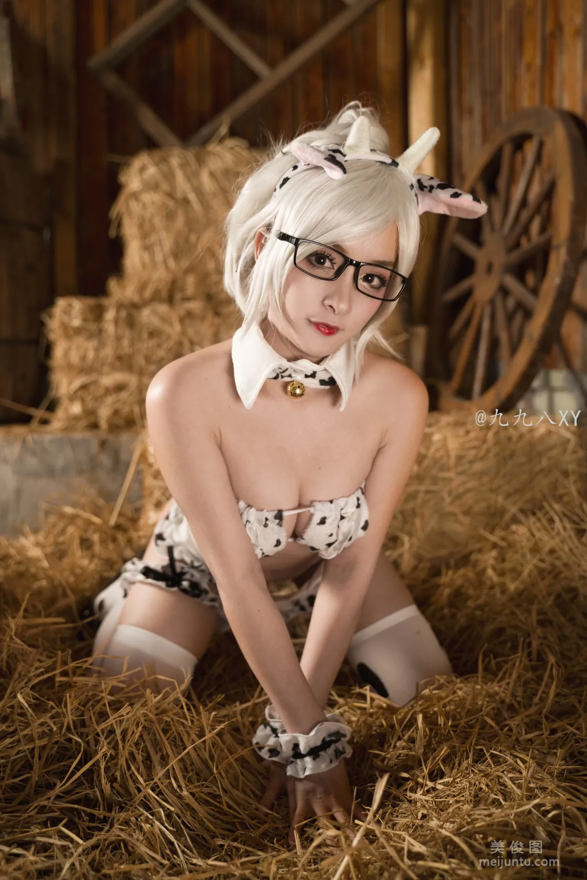 Anime Blogger Jiujiuba XY - Prison Campus Cow Photo Set photo 11