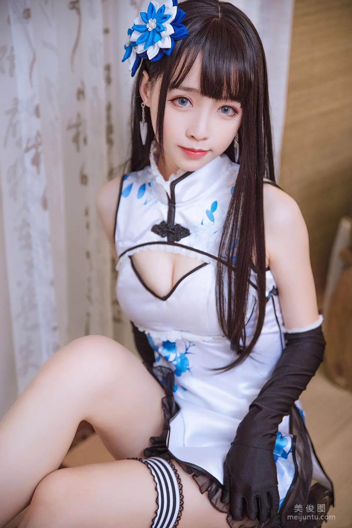 [Cosplay] Anime Blogger Dada Juanjuan Xiaojuan - White Qipao photo 7