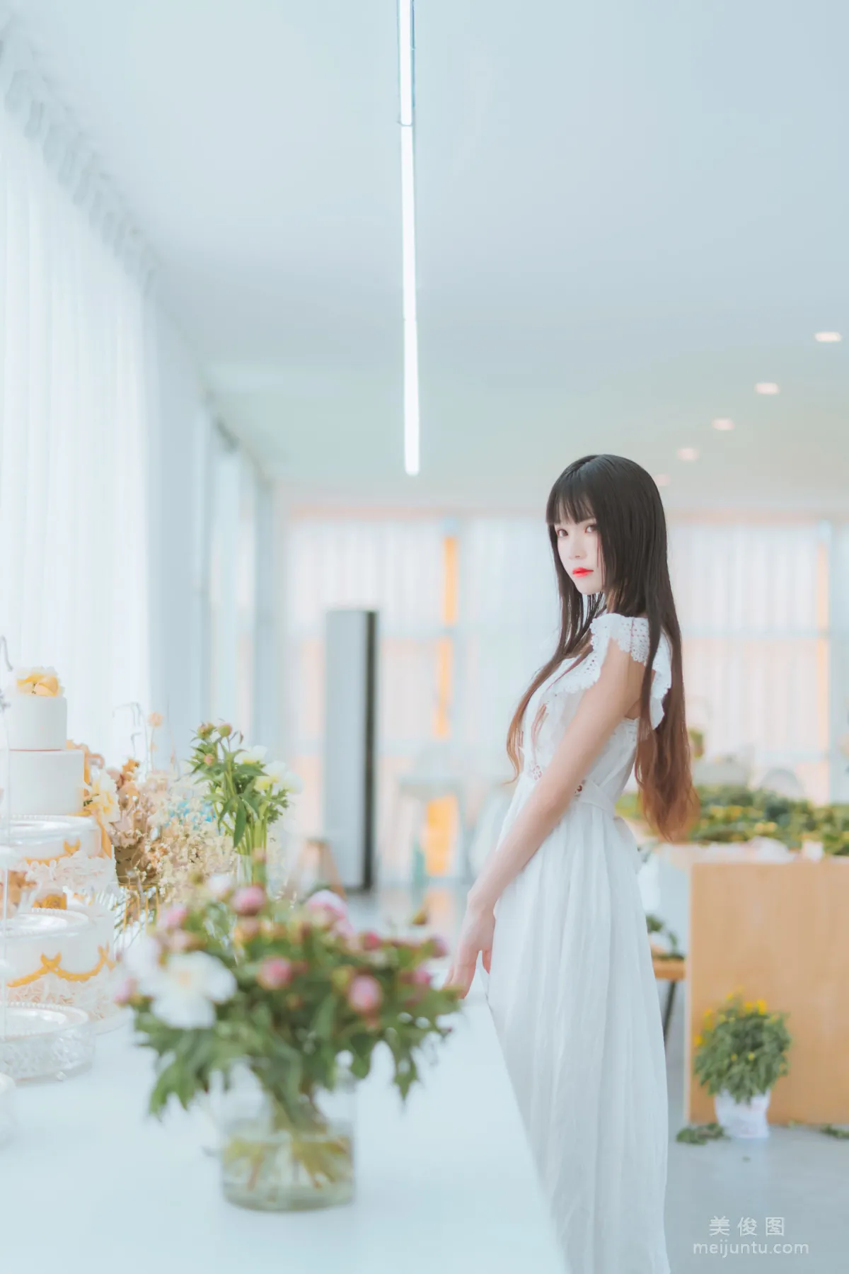 Ying Taomiao: Web Idols photo 10