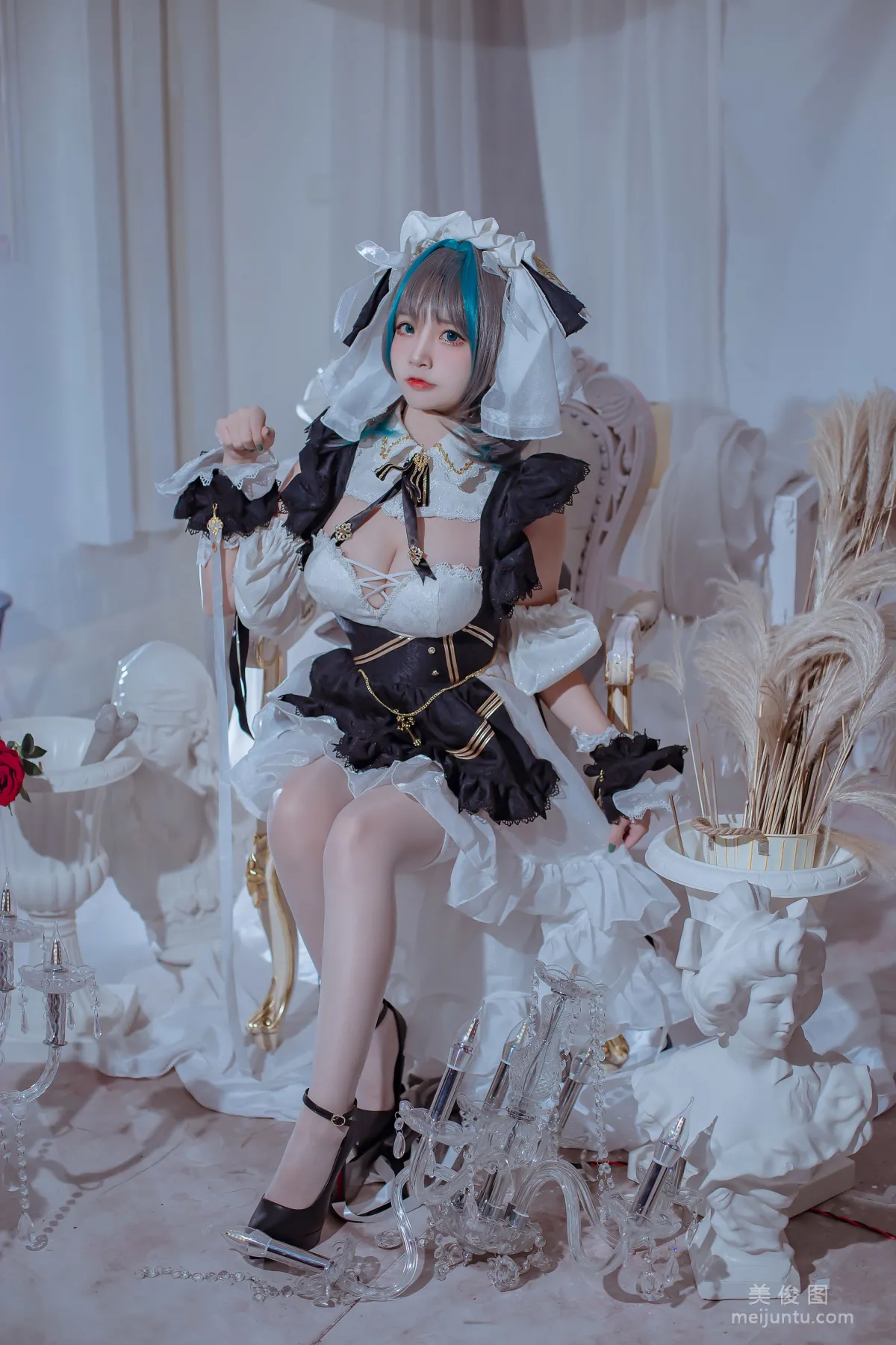 Erzuo Nisa: Web Idols photo 3