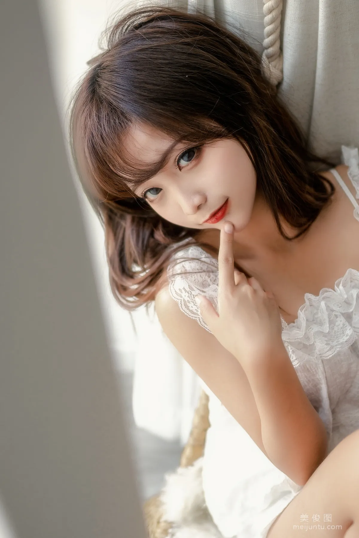 Chun Momo: Web Idols photo 3