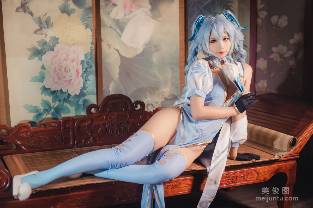 Moyu M: Web Idols photo 2