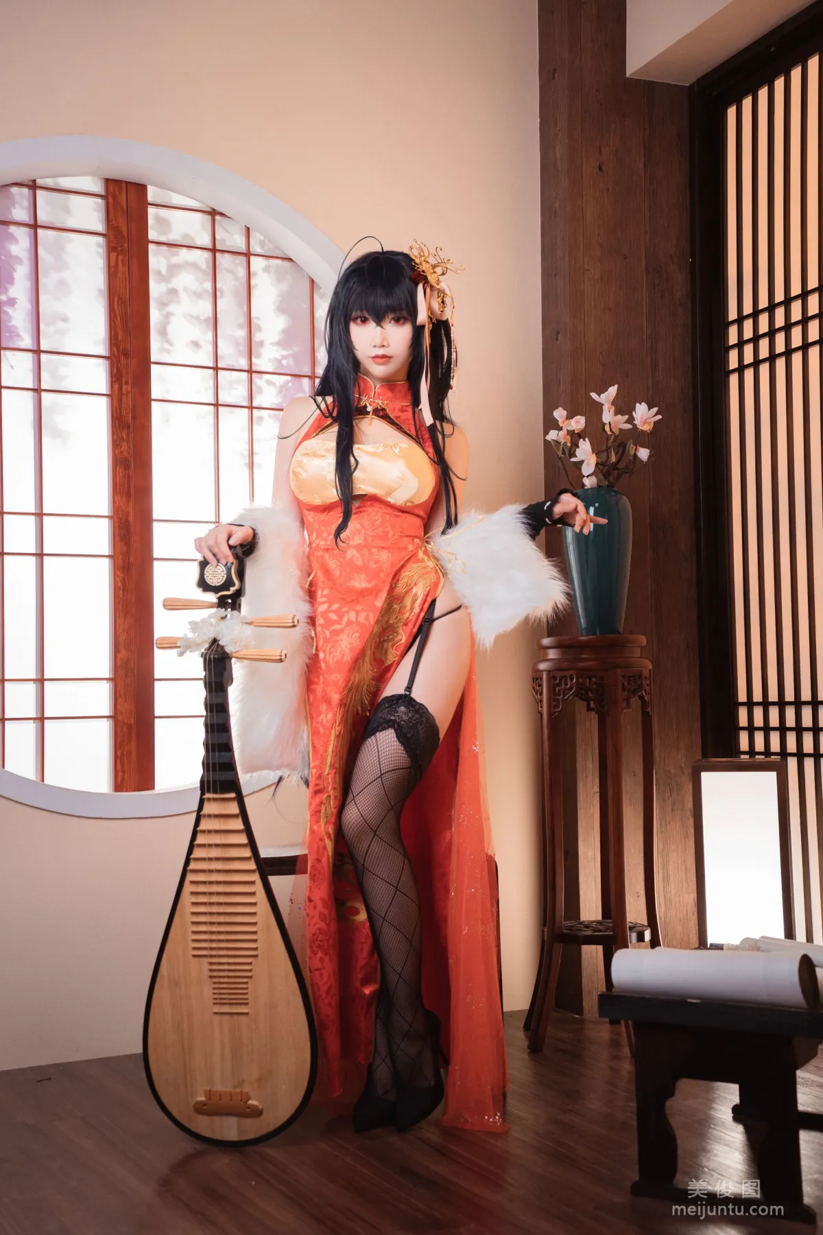 [COS] Mianbing Xianer - Taihou Qipao photo 6