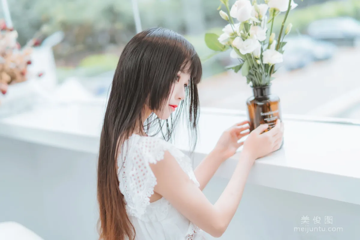Ying Taomiao: Web Idols photo 6