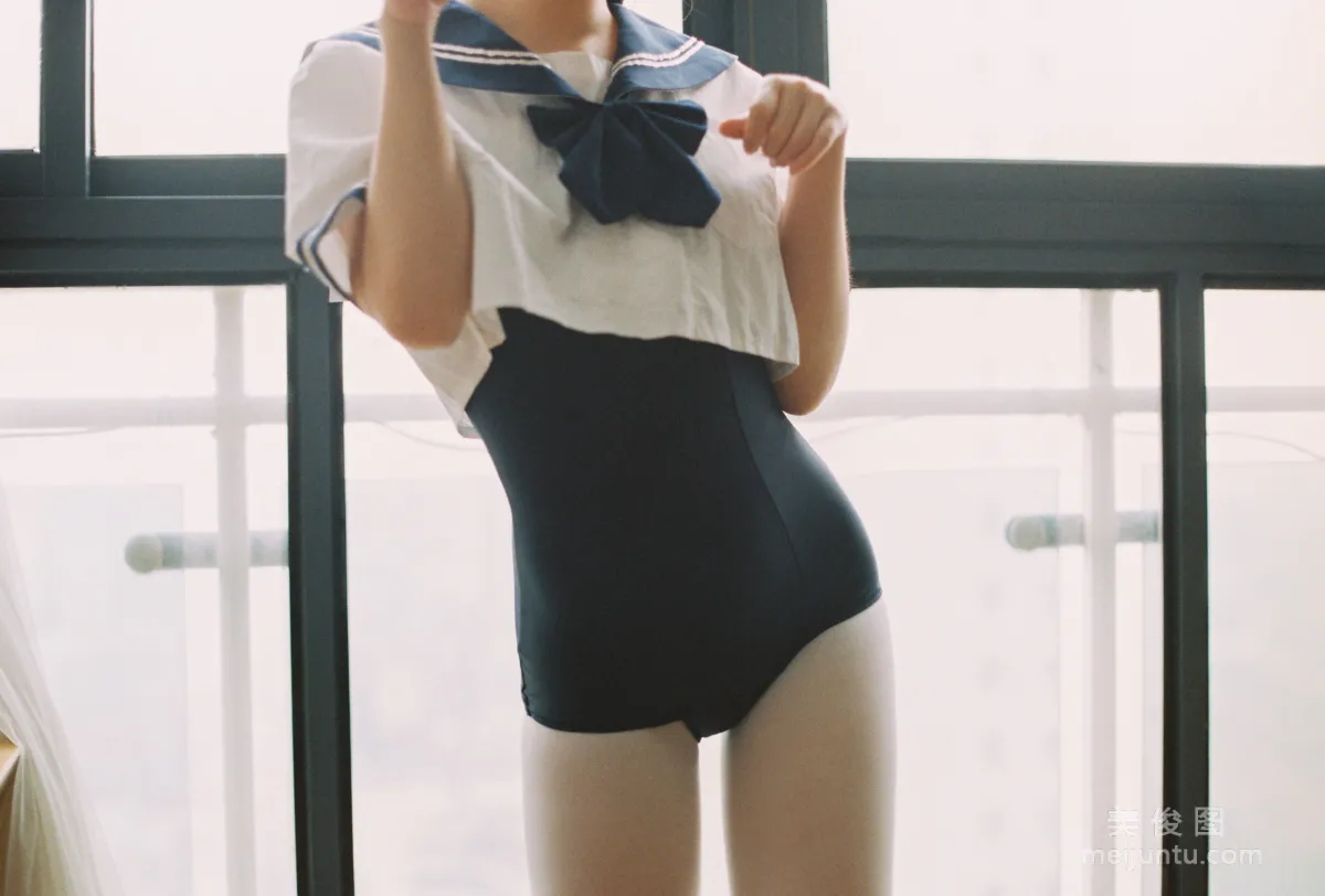 [COS福利] 面餅仙兒 - 水手服 死庫水 30