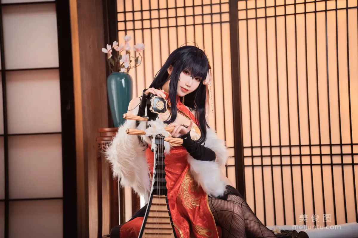 [COS] Mianbing Xianer - Taihou Qipao photo 4