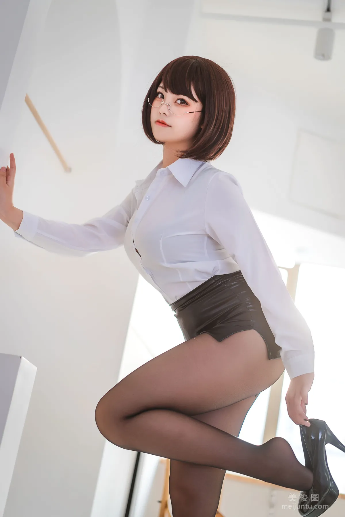 Cute Girl Mizhi Maoqiu - Drunk OL Photo Set photo 3