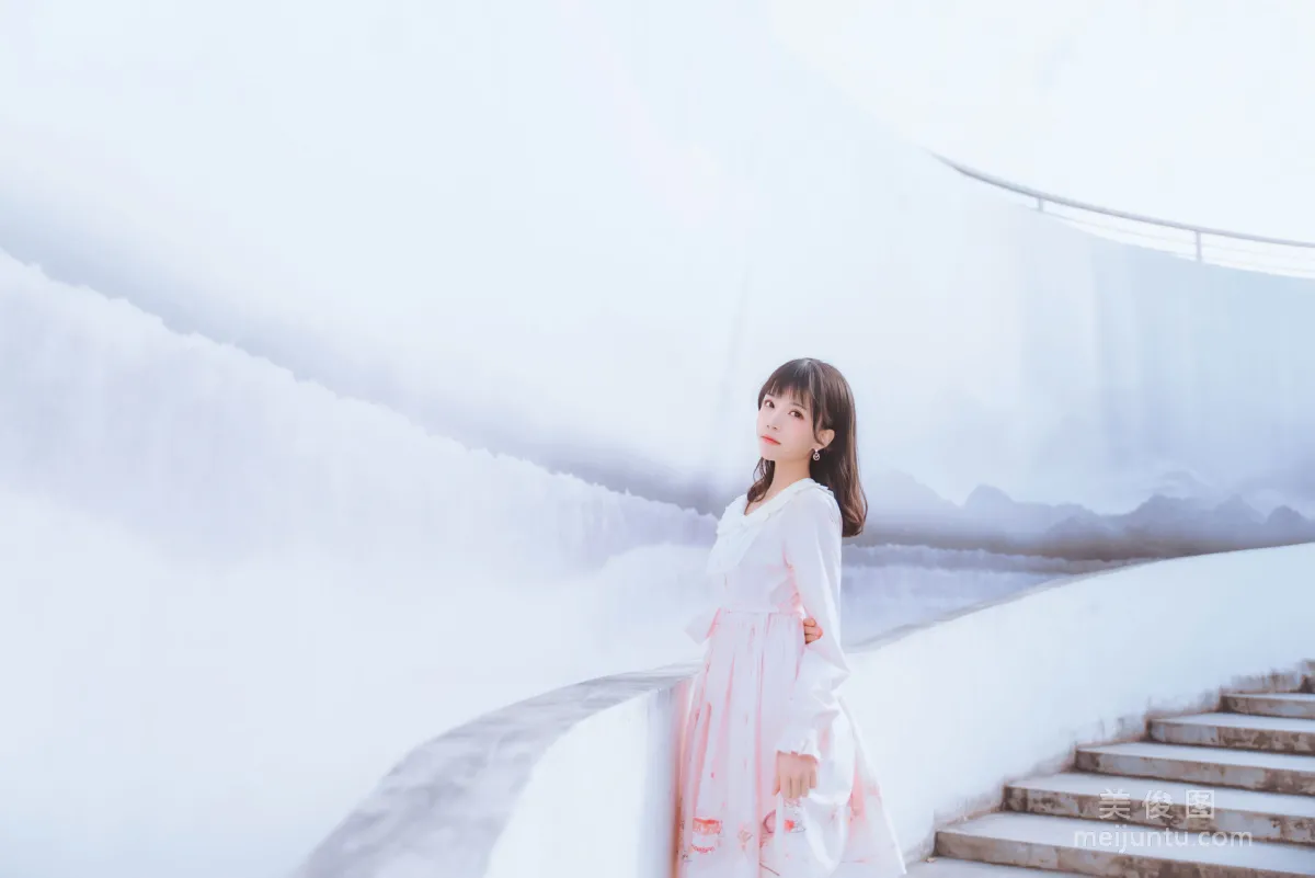 Ying Taomiao: Web Idols photo 6