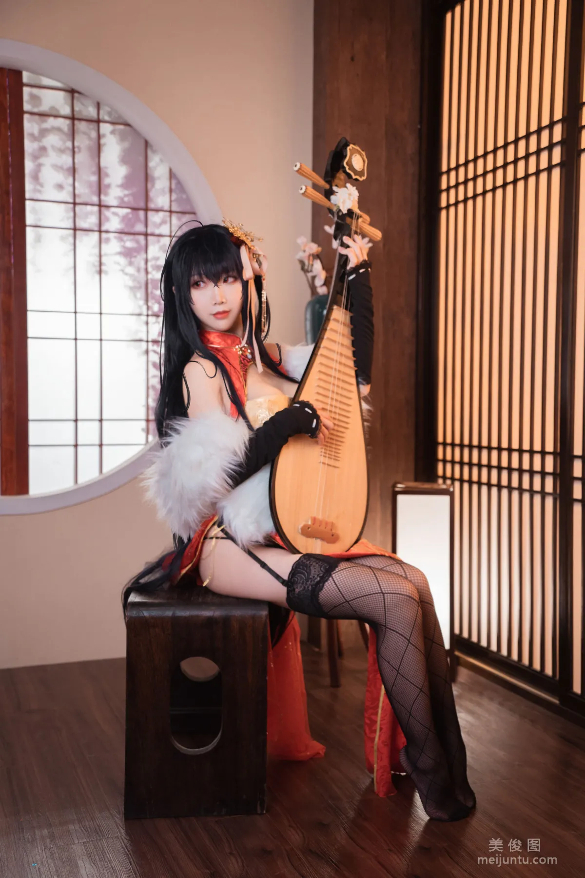 [COS] Mianbing Xianer - Taihou Qipao photo 14