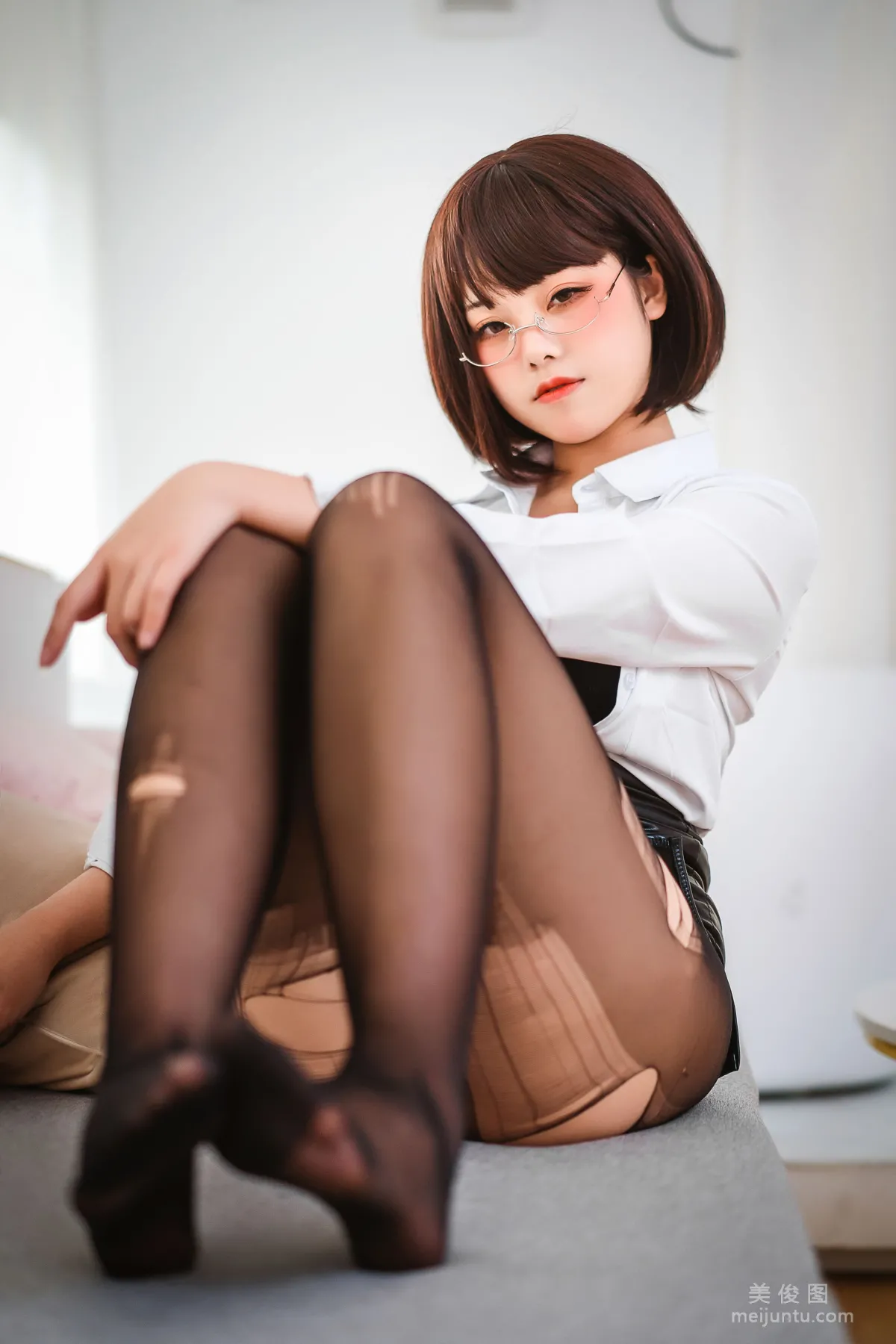Cute Girl Mizhi Maoqiu - Drunk OL Photo Set photo 18