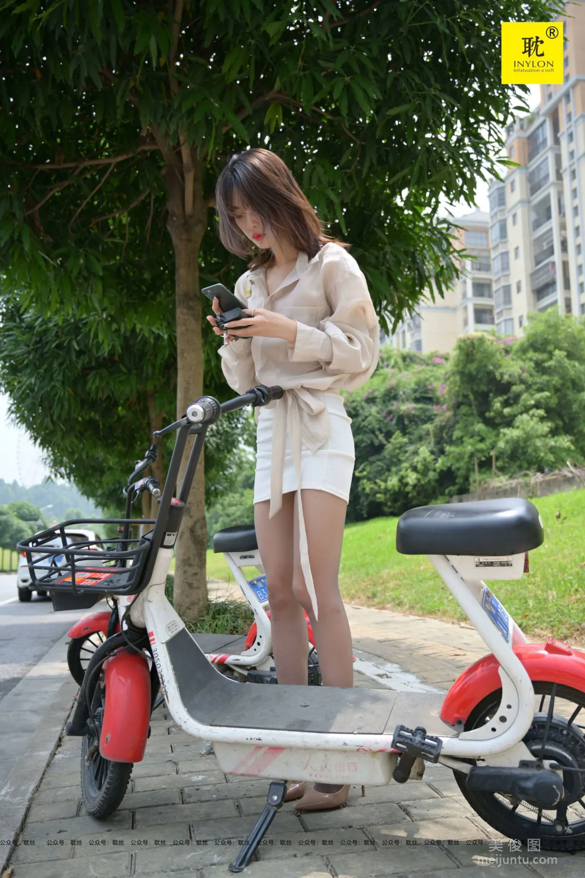 [IESS异思趣向]第N种幻想 丘主管 一个人下班⑧ 美腿丝袜套图22