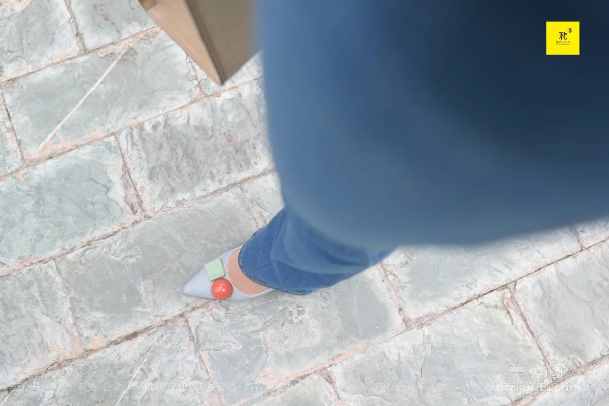 [IESS异思趣向]第N种幻想 婉萍的一天③  美腿丝袜套图6