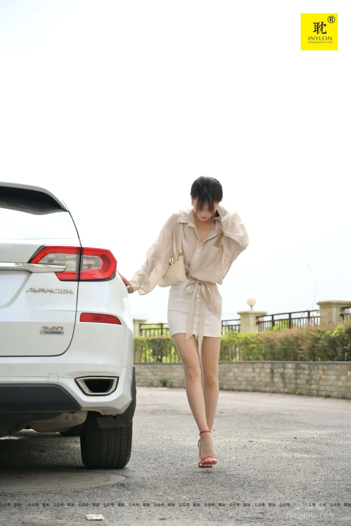 [IESS] The Nth Fantasy Supervisor Qiu Alone After Work 2 Stockings and Beautiful Legs Set photo 90