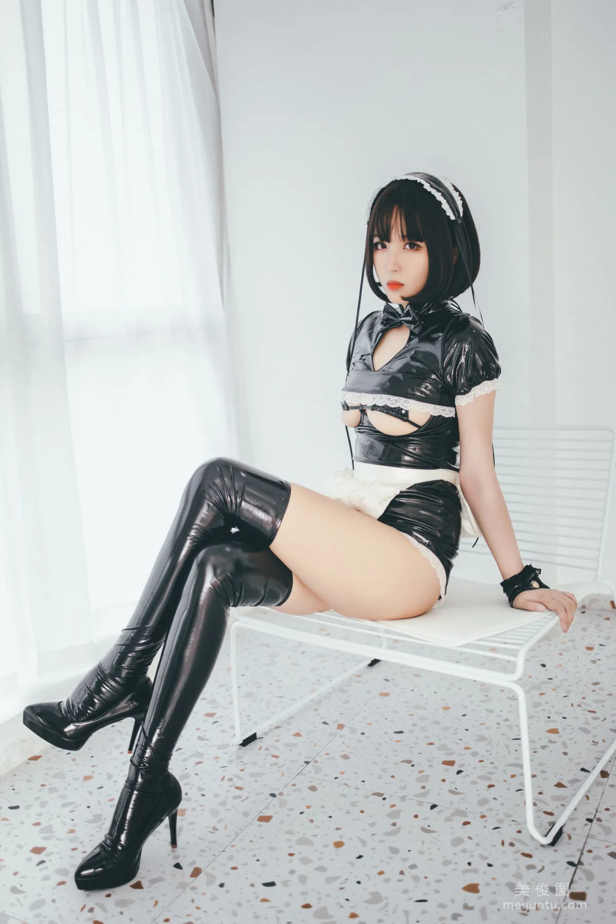 [COS Bonus] Xuanxiao Xuejie - Southern Hemisphere Maid photo 16