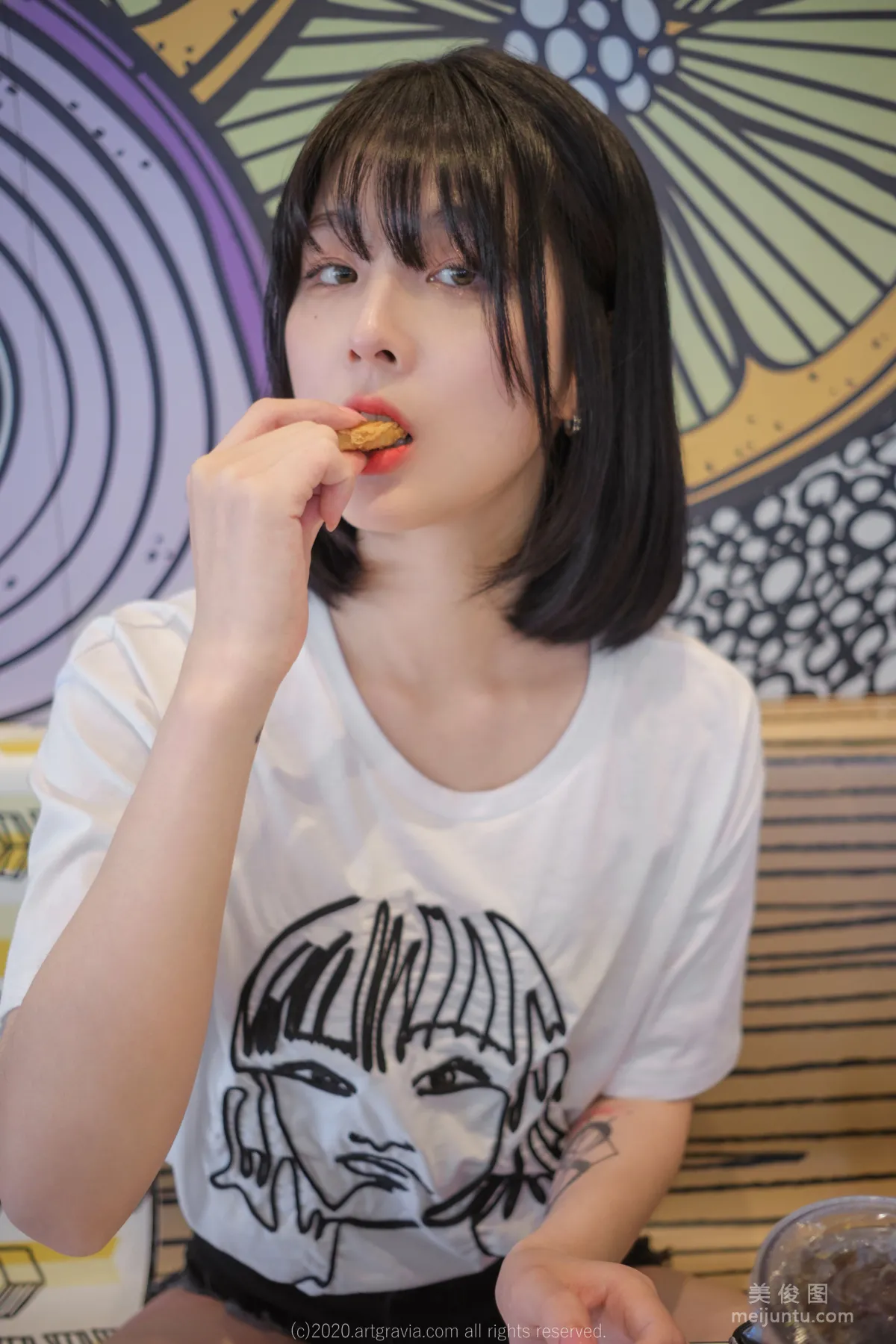 [ARTGRAVIA] VOL.181 Isabella - The Temptation of a Hot Pants Girl photo 20