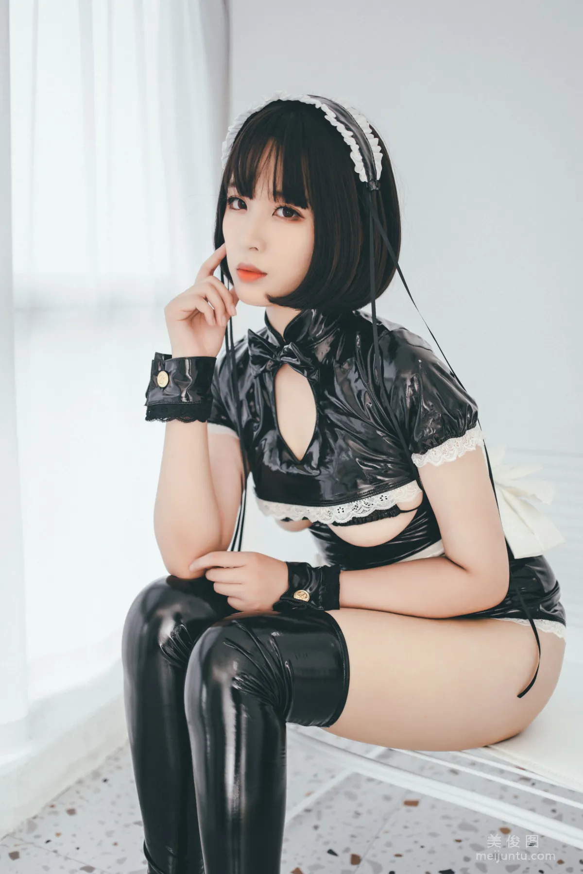 [COS Bonus] Xuanxiao Xuejie - Southern Hemisphere Maid photo 24