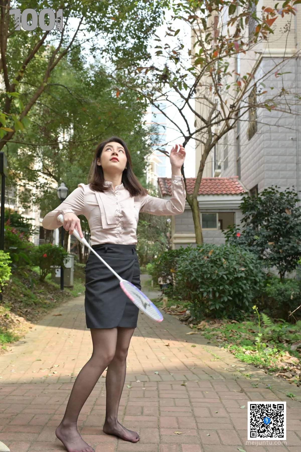 [IESS異思趣向]一千零一夜 192 真真《打羽毛球2》 絲襪美腿套圖 60