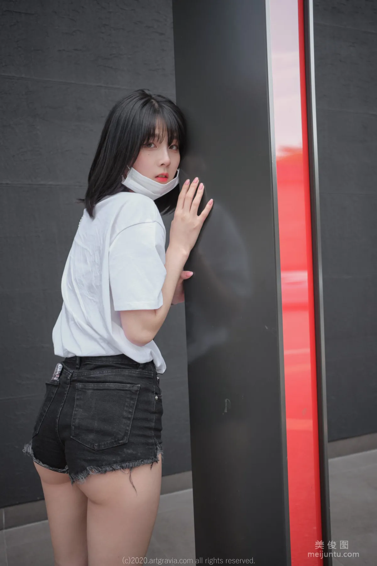 [ARTGRAVIA] VOL.181 Isabella - The Temptation of a Hot Pants Girl photo 24