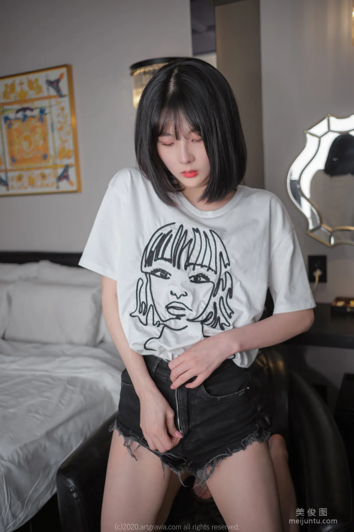 [ARTGRAVIA] VOL.181 Isabella - The Temptation of a Hot Pants Girl photo 32