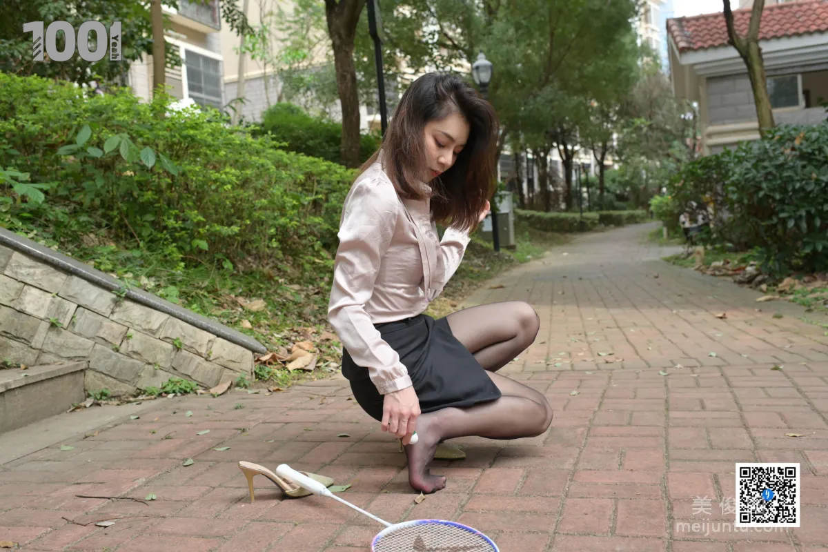 [IESS異思趣向]一千零一夜 192 真真《打羽毛球2》 絲襪美腿套圖 35
