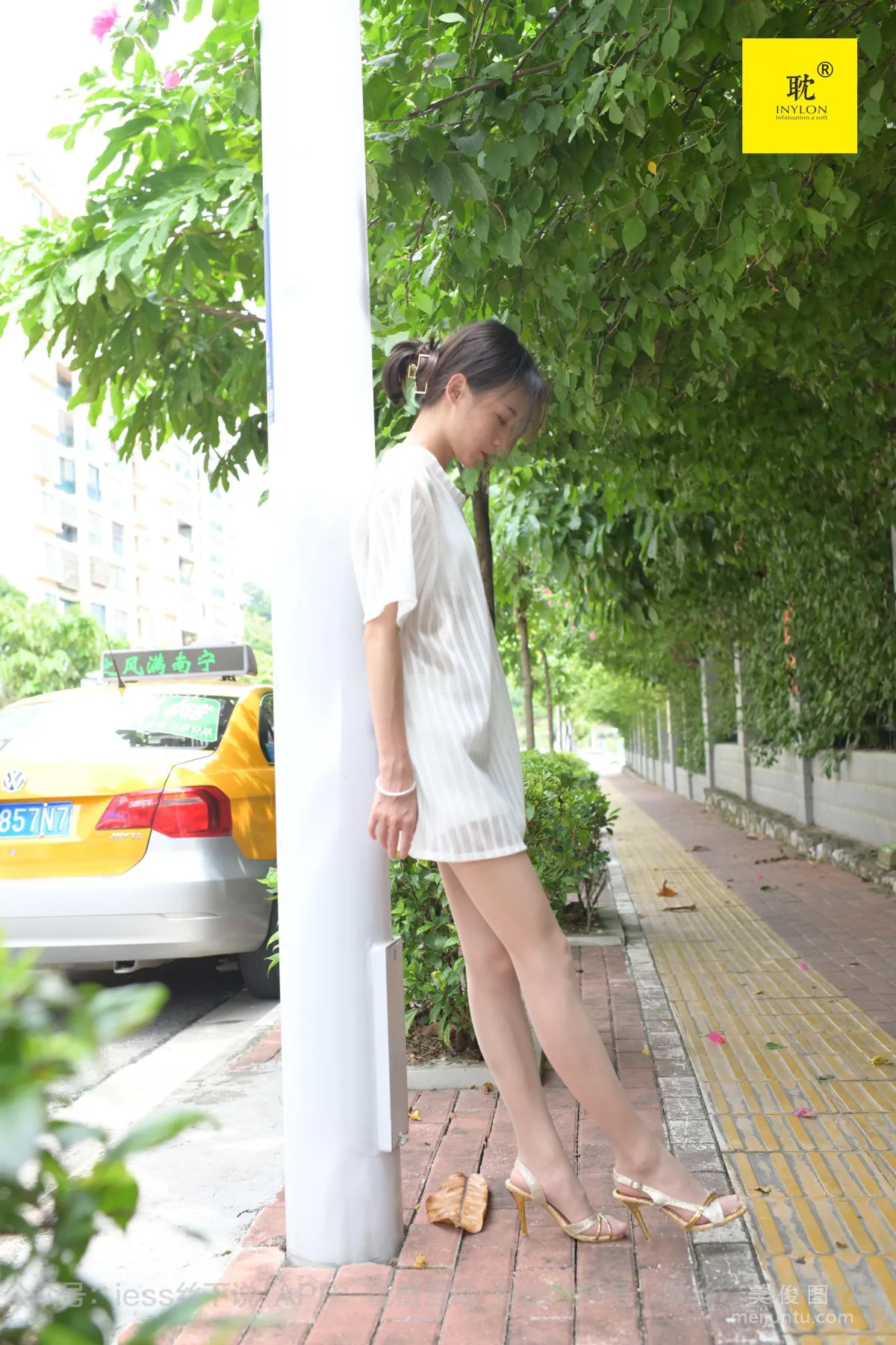 [IESS] The Nth Fantasy, Lonely Weekend 2, Xiao Liu, Little Skirt + Peep Toe Shoes + Taking Off Shoes to Play in Water photo 62