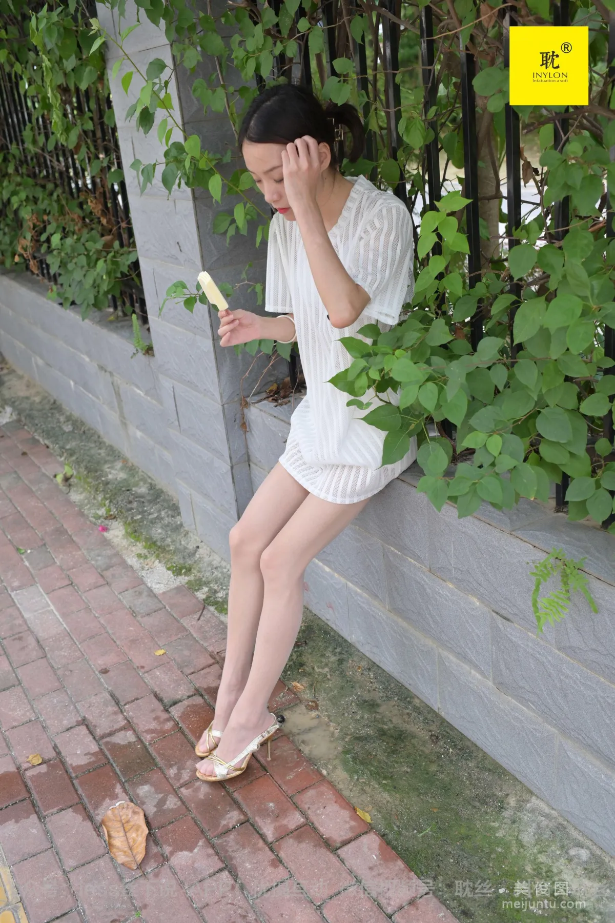 [IESS] The Nth Fantasy: Lonely Weekend 1, Xiao Liu, Little Skirt + Peep-Toe Shoes + Playing in Water in Shoes photo 91
