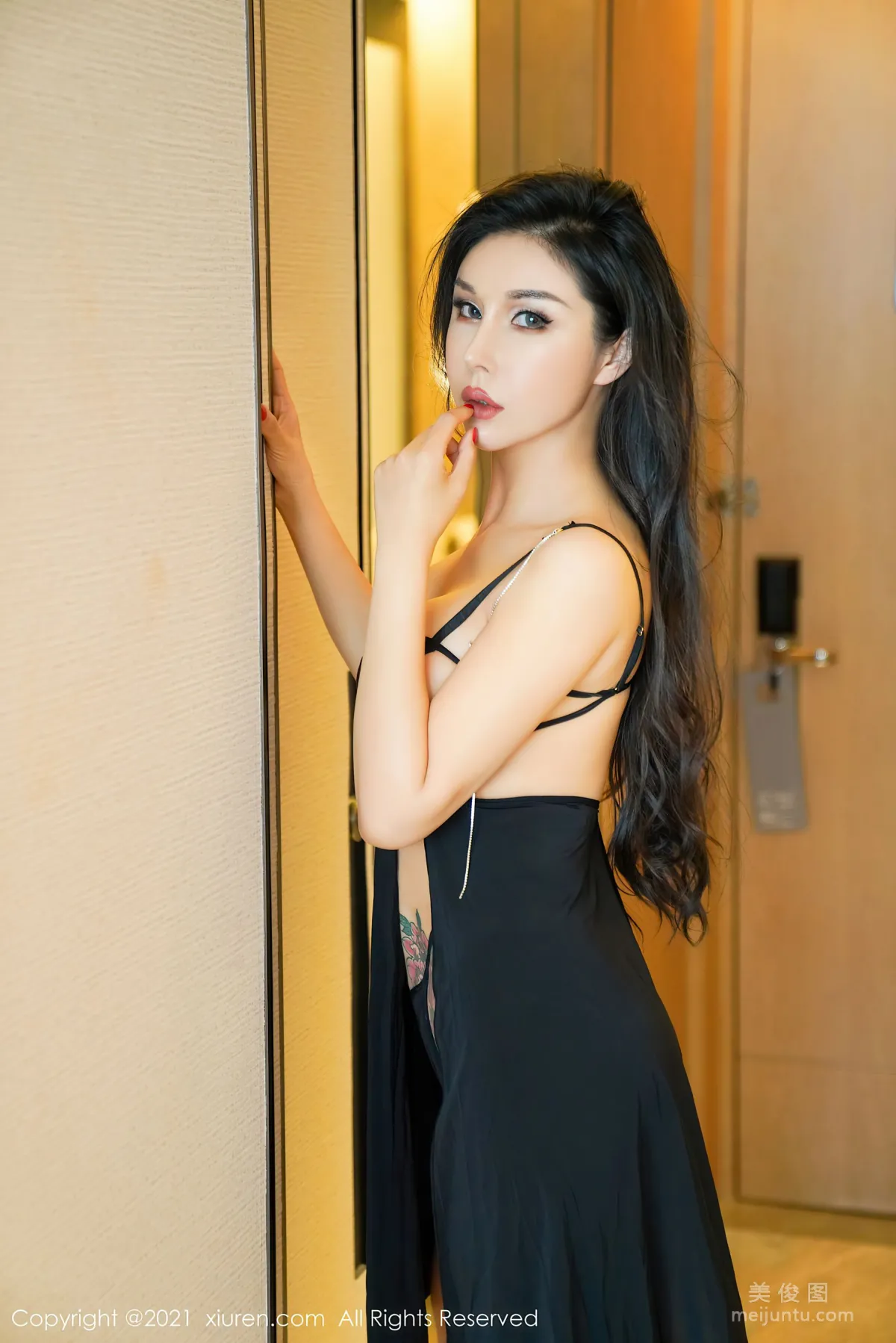 [XiuRen] No.3753 Tian Bingbing - Thin and Charming Black Stockings Slip Dress photo 10