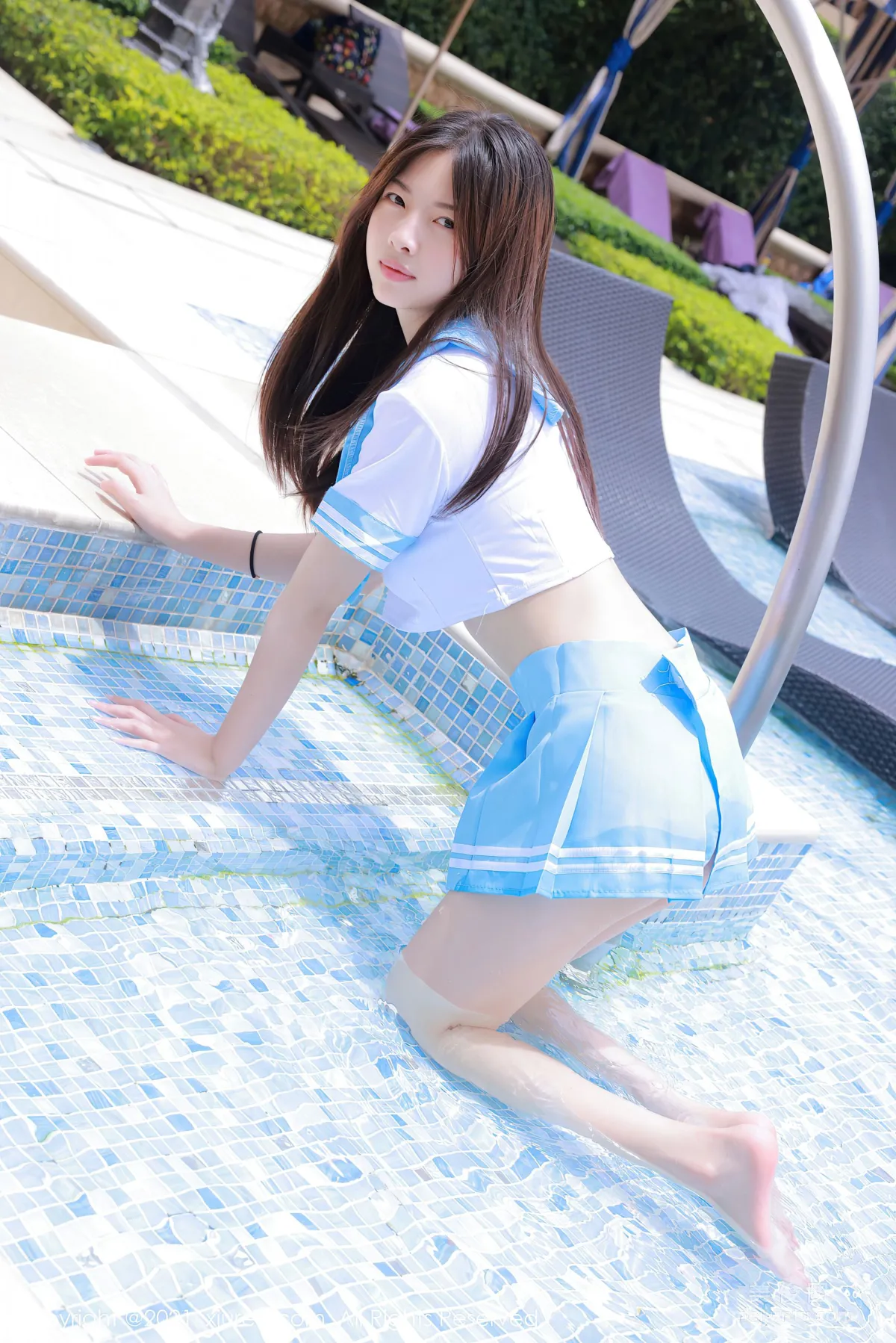[秀人XiuRen] No.3770 明日花桃桃 - 水手服室外泳池系列 9