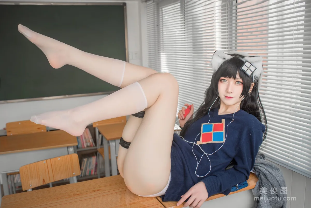 [Web Idols COSER Photos] izumi Quantaozi - Pure White Graduation Season photo 36