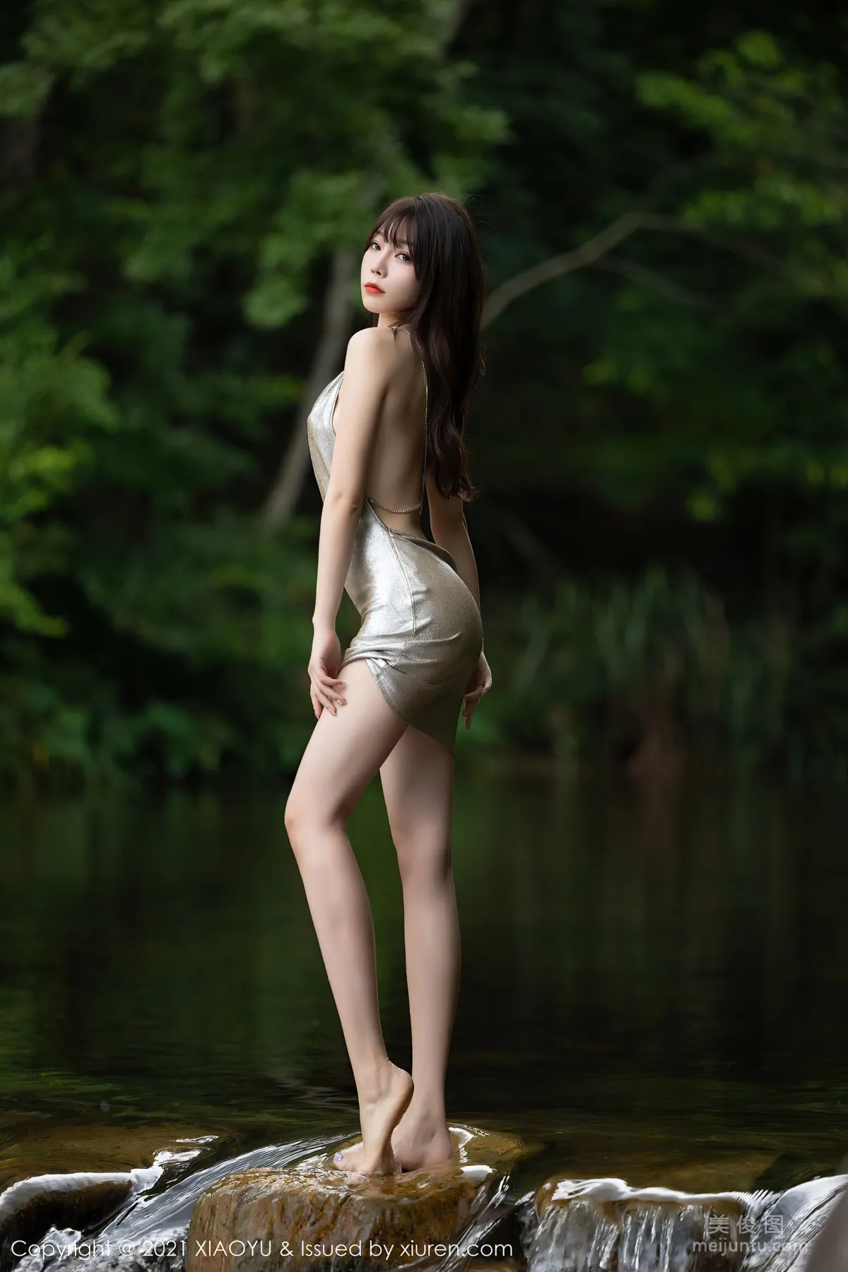 [XIAOYU] Vol.588 Zhizhi Booty, Charming Beauty Among Mountains and Waters photo 12