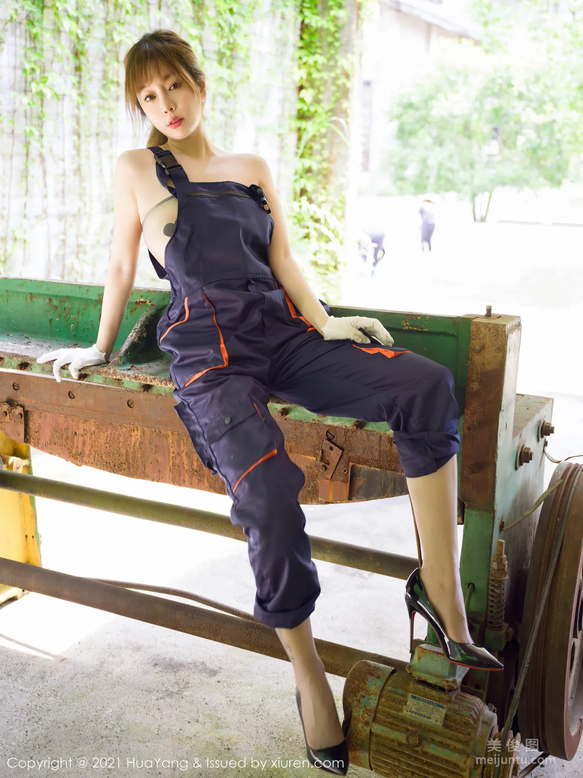 [HuaYang] Vol.441 Wang Yuchun - Repairman Costume Theme Series photo 36