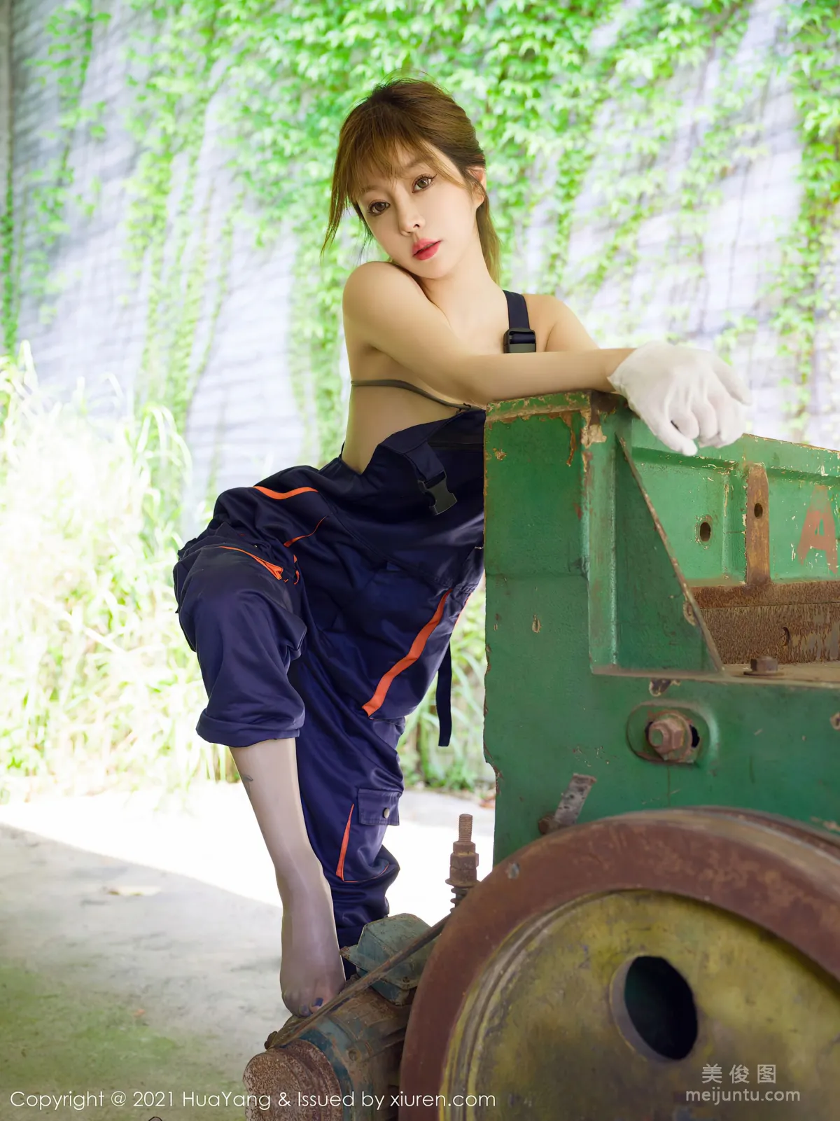[HuaYang] Vol.441 Wang Yuchun - Repairman Costume Theme Series photo 5