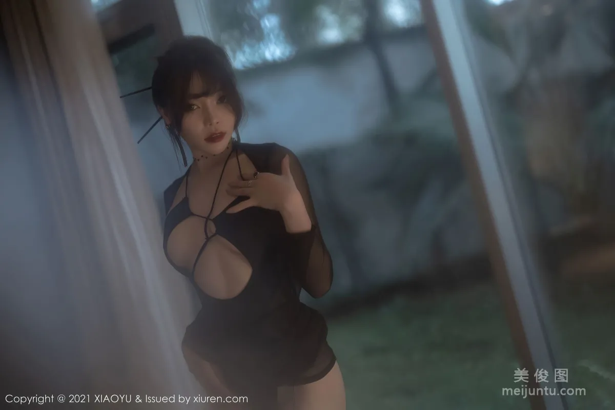 [XIAOYU] Vol.581 Zhizhi Booty - Forest Style and Hazy Private Shoot photo 30