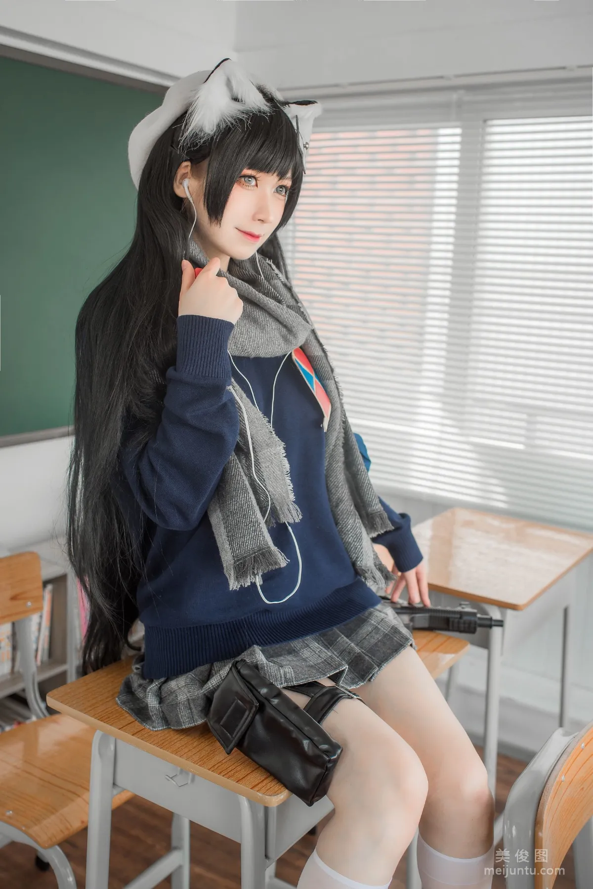 [Web Idols COSER Photos] izumi Quantaozi - Pure White Graduation Season photo 22