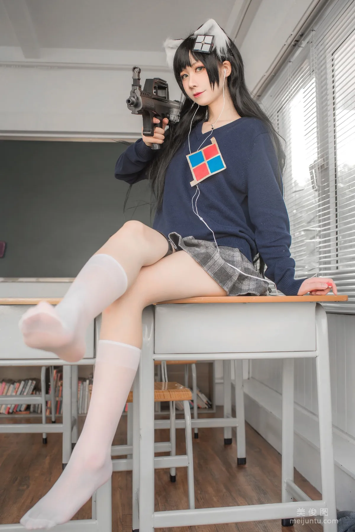 [Web Idols COSER Photos] izumi Quantaozi - Pure White Graduation Season photo 25
