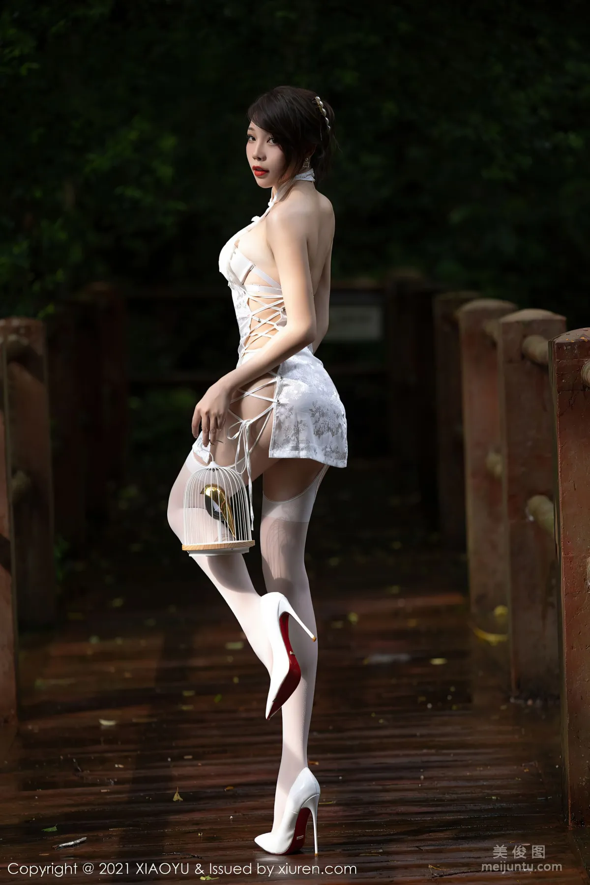 [XIAOYU] Vol.588 Zhizhi Booty, Charming Beauty Among Mountains and Waters photo 40