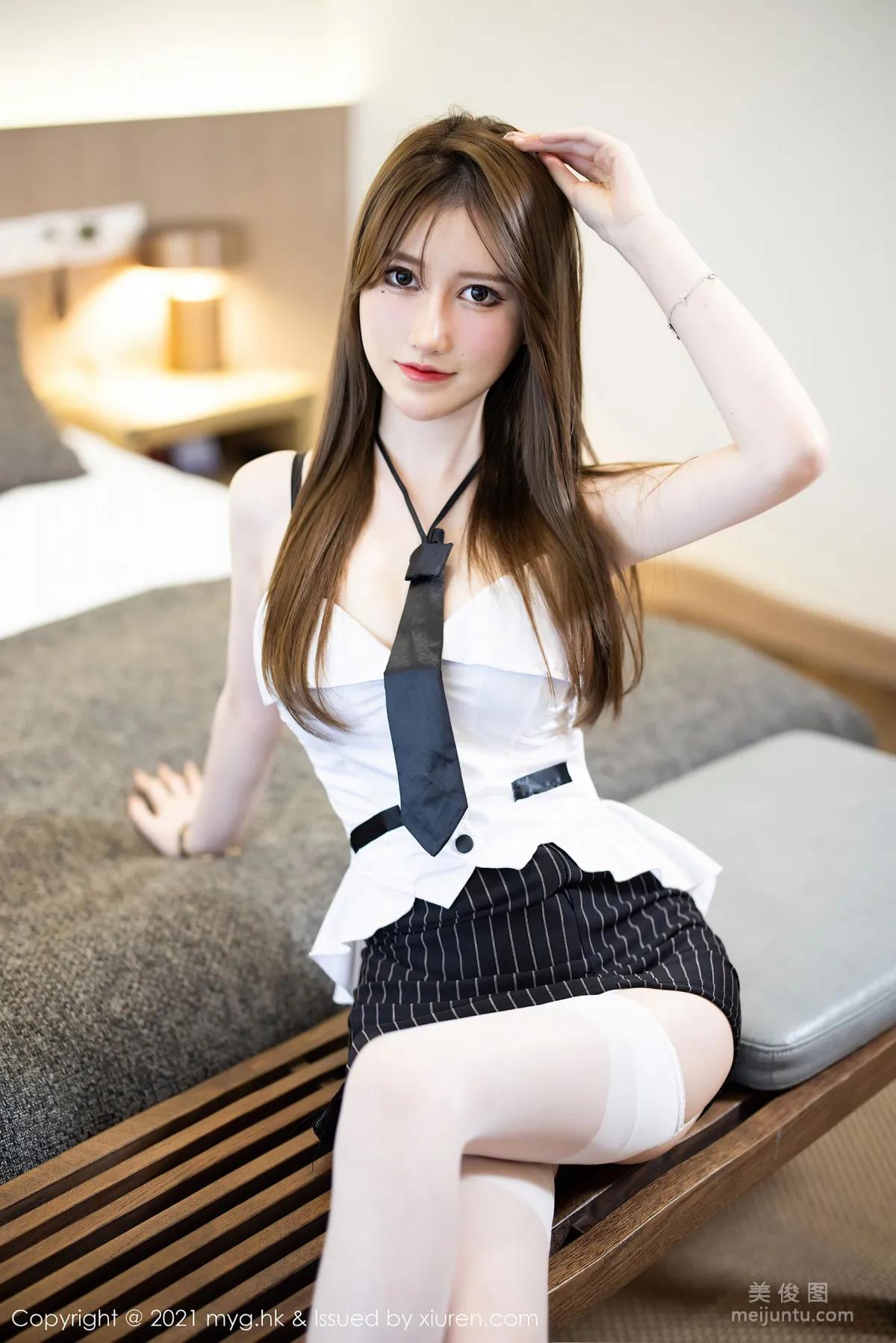 [MyGirl] Vol.571 Mei Taojiang - Hangzhou Travel Shoot Photos photo 1