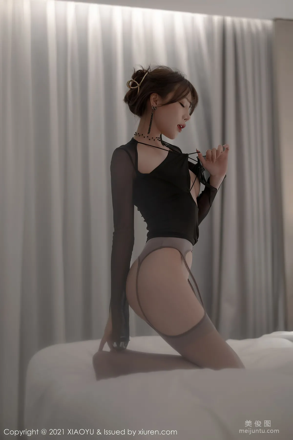 [XIAOYU] Vol.581 Zhizhi Booty - Forest Style and Hazy Private Shoot photo 80