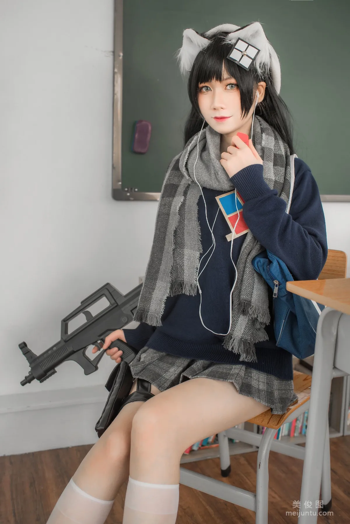 [Web Idols COSER Photos] izumi Quantaozi - Pure White Graduation Season photo 27
