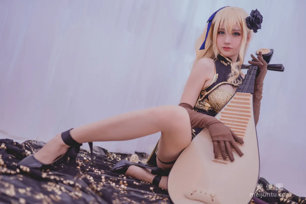 Qian Yu: Web Idols photo 12