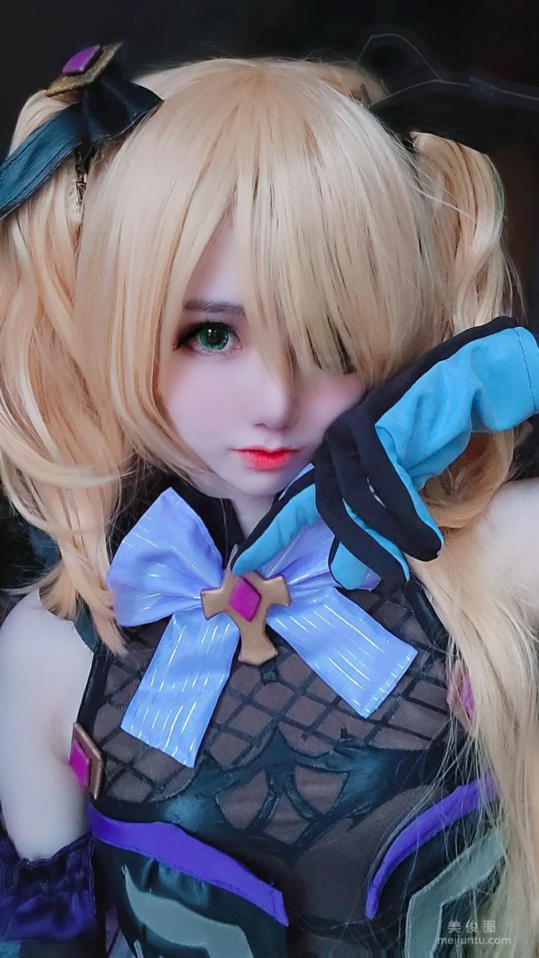 [网红COSER] Sally Dorasnow - Fischl Selfie4