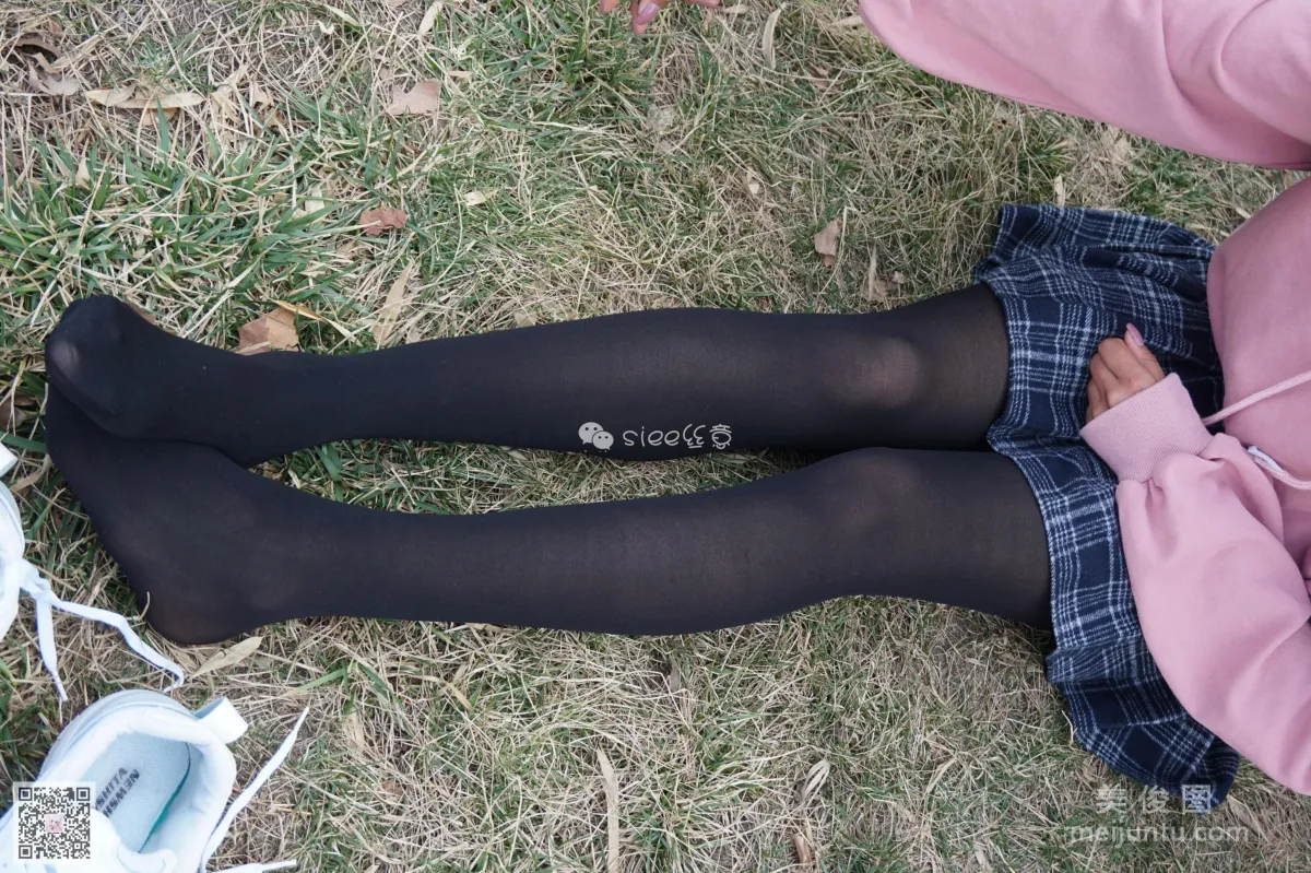 [丝意SIEE] No.061 楠楠 《中厚黑丝》 写真集36