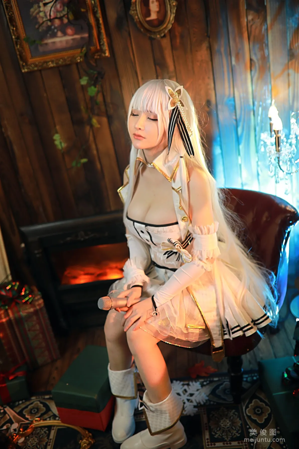 Qian Yu: Web Idols photo 5