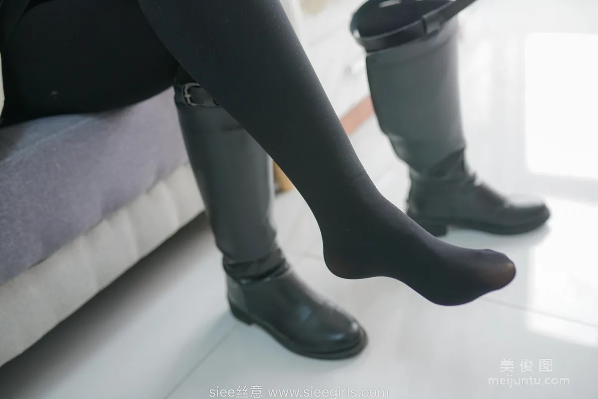 [丝意SIEE] No.436 楠楠 《越爱你，越低到尘埃里》 写真集26