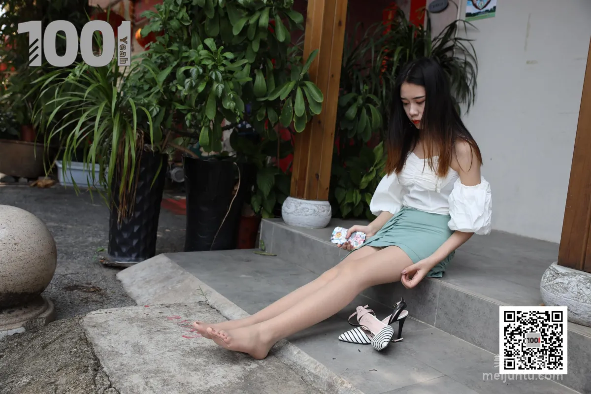 [One Thousand and One Nights IESS] Model Xi Gua, Strolling the Antique City 3 Beautiful Legs and Silk Feet Photo Set photo 18