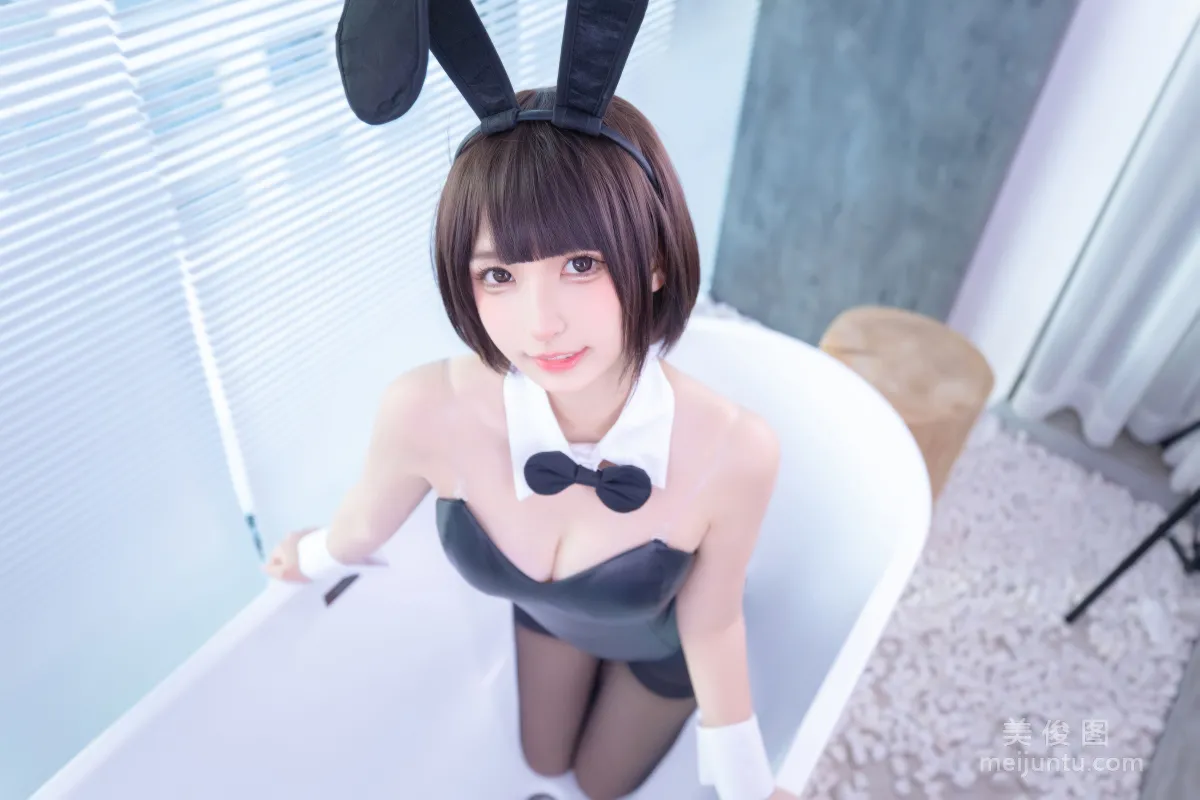 [網紅COSER] 蘿莉神楽闆真冬之バニーバブル 36