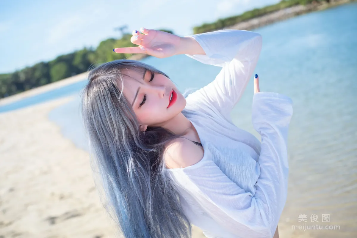 [Web Idols] Plant Lily - Beach lily photo 36