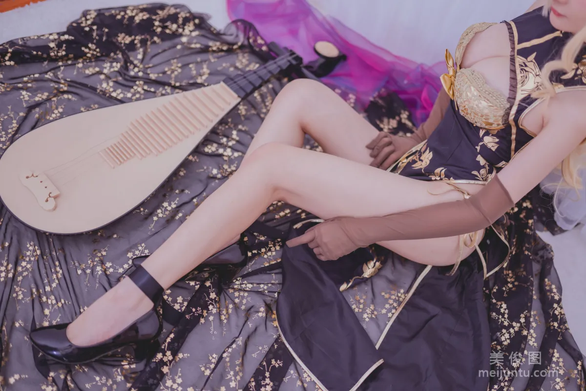 Qian Yu: Web Idols photo 14