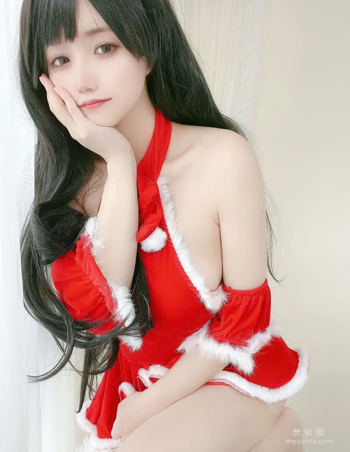 [Web Idols] Anime Blogger Xiaocang Qiandai w - Red Christmas Gift Dress photo 10