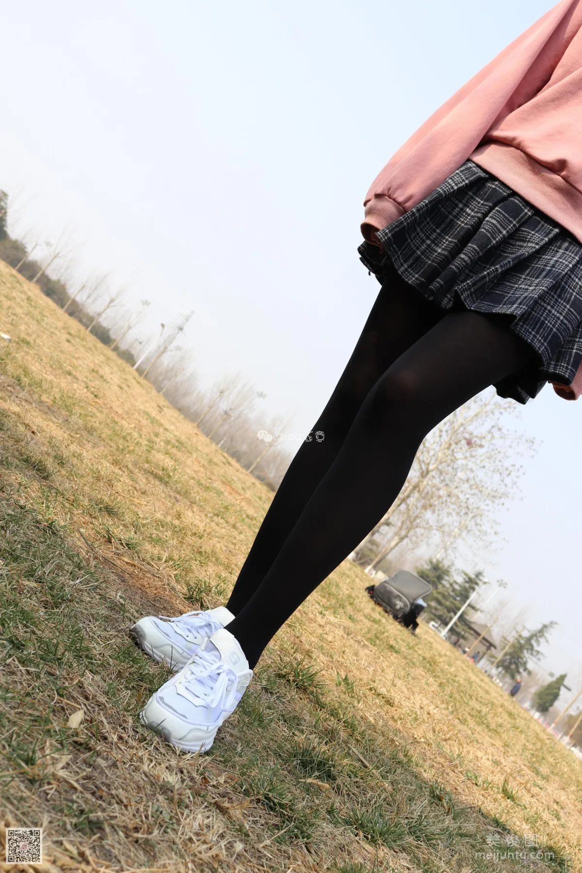 [丝意SIEE] No.061 楠楠 《中厚黑丝》 写真集48